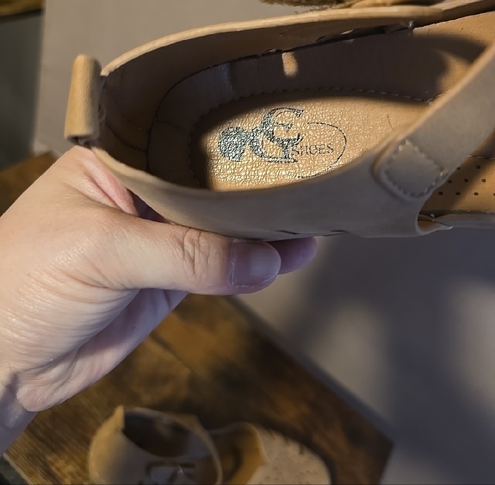 Tan Women's Shoes with Cut-Out Design - Picture 2 of 5